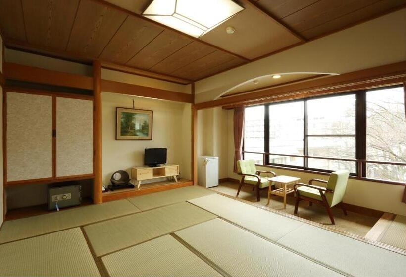 חדר משפחתי, Kurobe Sunvalley