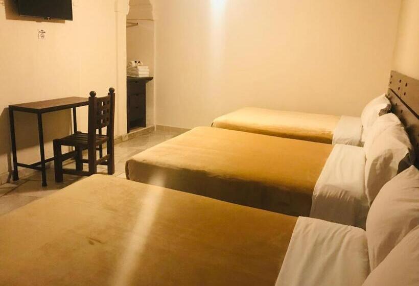 Трехместный Номер Комфорт, Camino De Allende