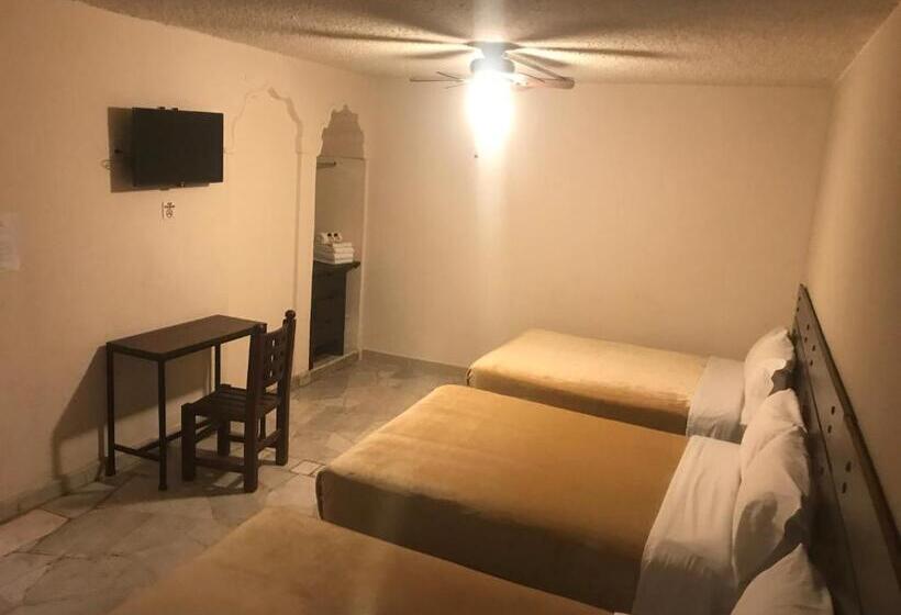 Трехместный Номер Комфорт, Camino De Allende