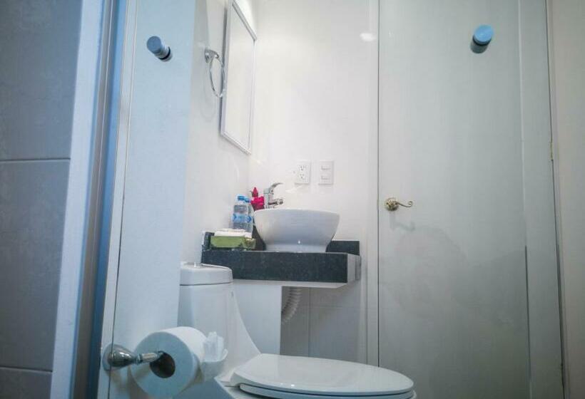 Deluxe Zimmer, El Pan Nuestro
