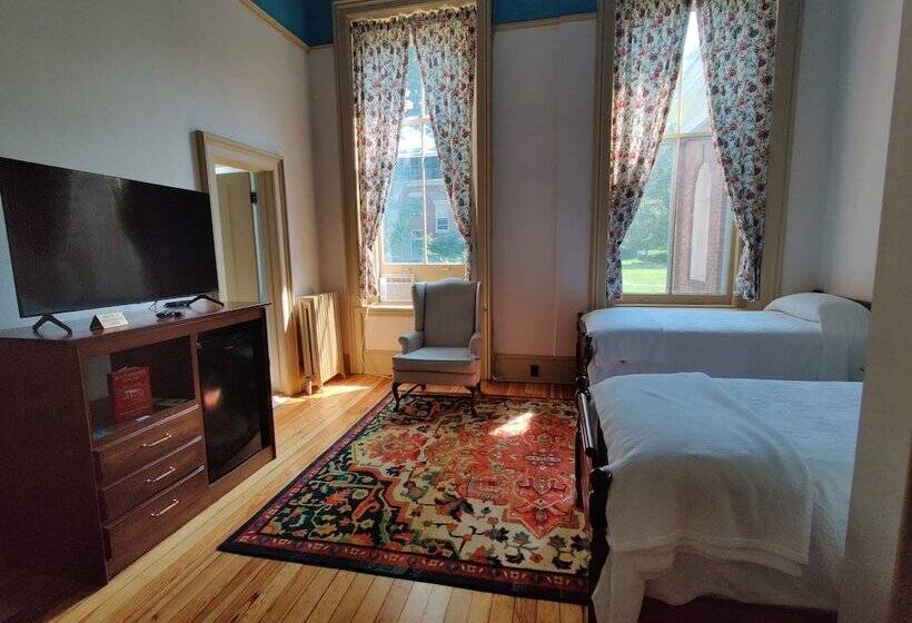 Номер Deluxe, Oneida Community Mansion House