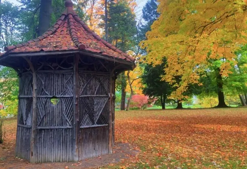キングサイズベッドのスタンダードルーム, Oneida Community Mansion House