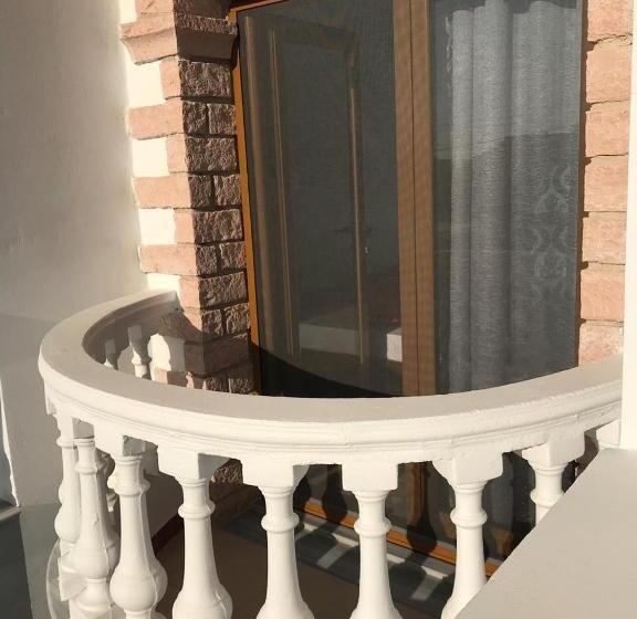 ویلای 2 خوابه, Vila Sidi