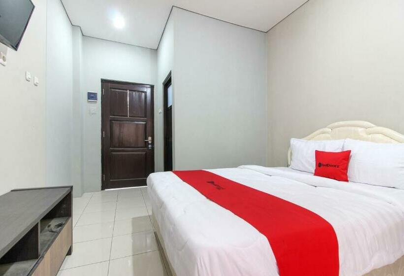 标准间, Reddoorz Near Solo Balapan Station 2