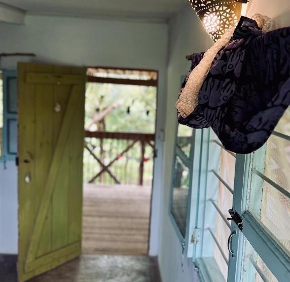 Номер Стандарт Индивидуальный, Mawingu Lodge