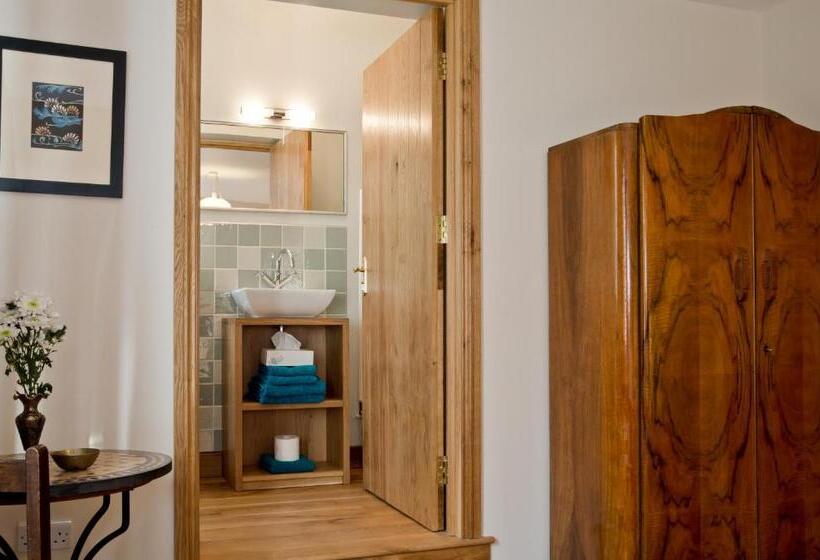 수피리어 룸, The Larches Ledbury