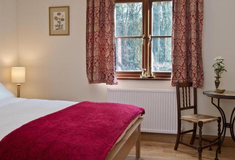 수피리어 룸, The Larches Ledbury