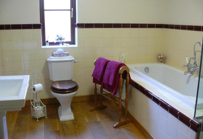 기본룸, The Larches Ledbury