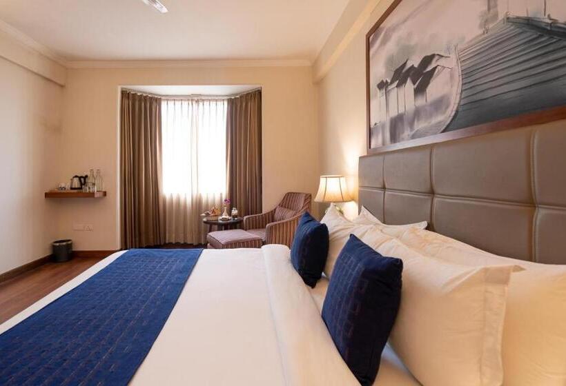 اتاق استاندارد با چشمانداز, Larisa Shimla