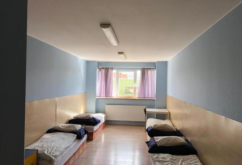 클래식 4인 룸, Apartments Stupava