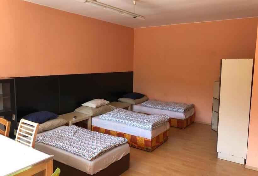 ４ベッドルームクラシックタイプ, Apartments Stupava