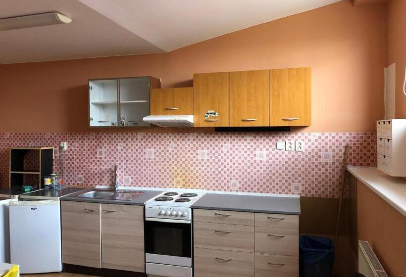 ２ベッドルームアパートメント, Apartments Stupava