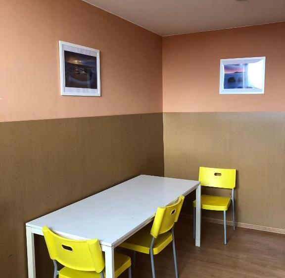 ２ベッドルームアパートメント, Apartments Stupava