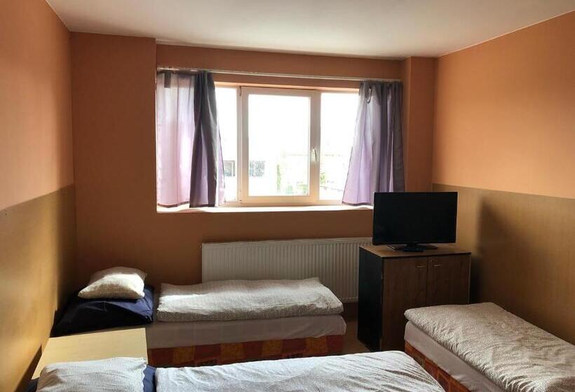 ２ベッドルームアパートメント, Apartments Stupava