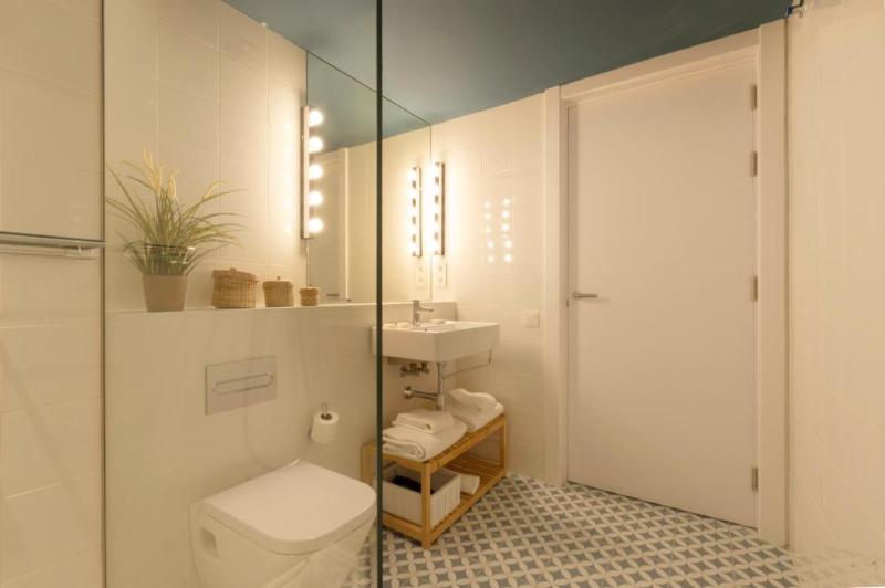 침실 2개 아파트, Port Plaza Apartments