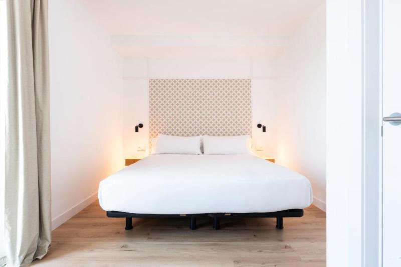 آپارتمان 2 خوابه, Port Plaza Apartments