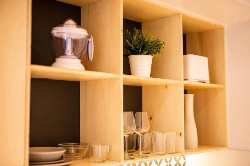 آپارتمان 2 خوابه, Port Plaza Apartments