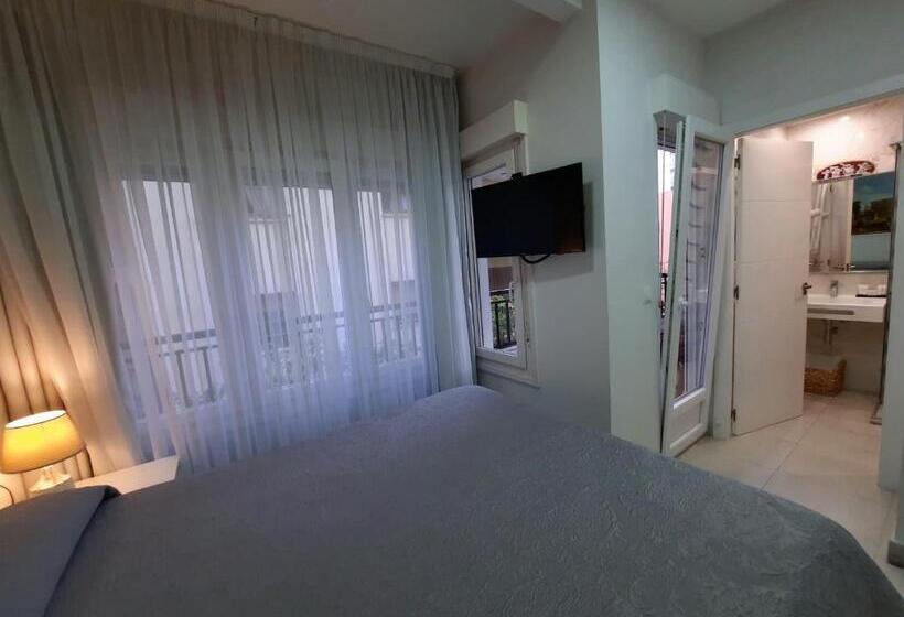 غرفة قياسية مزوَّدة بشُرفة, Maravillas Del Mundo