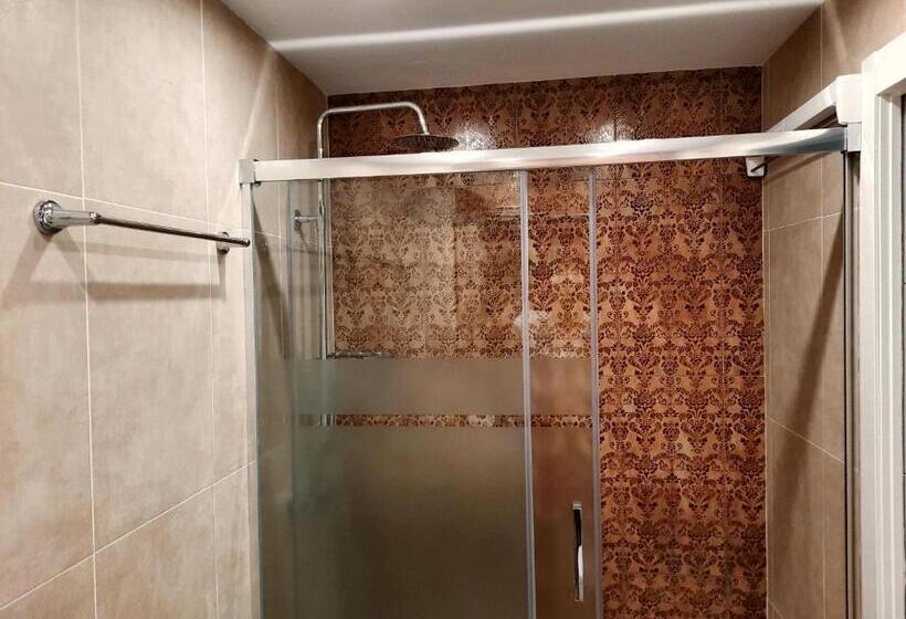 غرفة قياسية سرير كينج, Maravillas Del Mundo