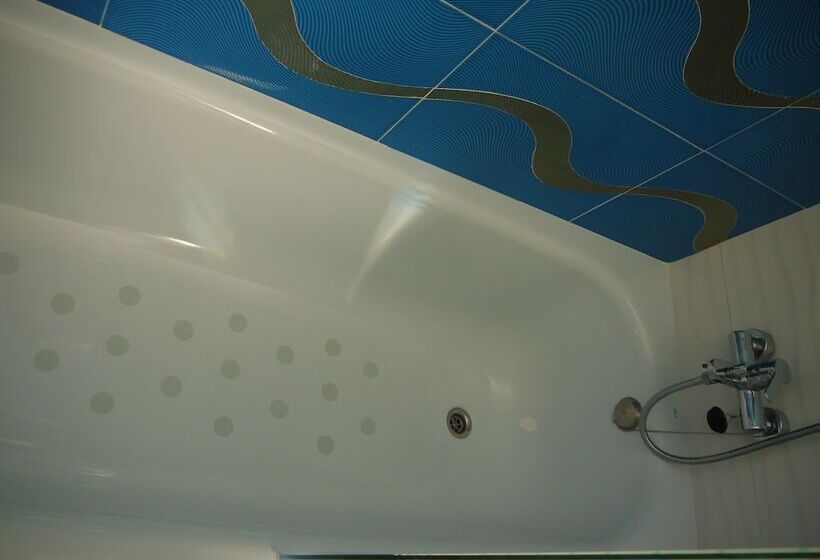 غرفة قياسية, Maravillas Del Mundo