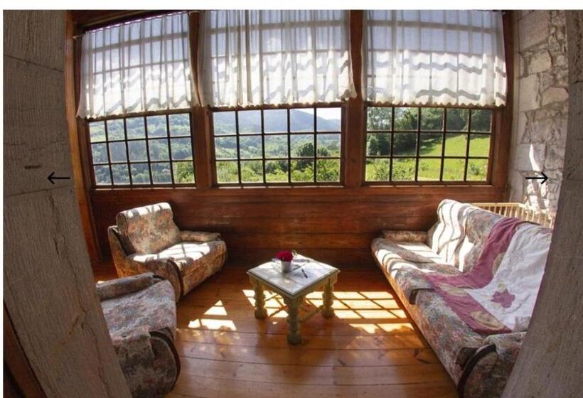 غرفة قياسية مزوَّدة بشُرفة, Agroturismo La Casona De Belmonte