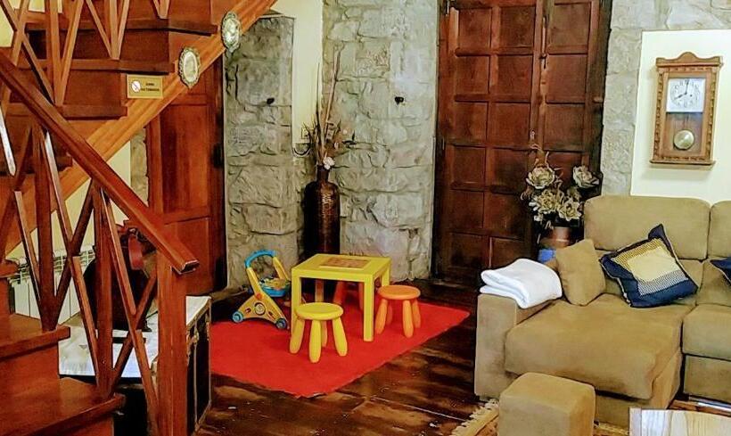 غرفة عائلية مطلّة علي الجبل, Agroturismo La Casona De Belmonte