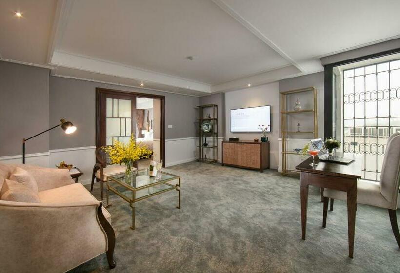 سوییت, The Oriental Jade