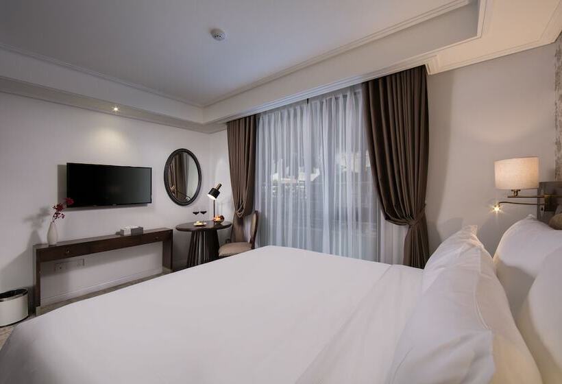 اتاق استاندارد, The Oriental Jade