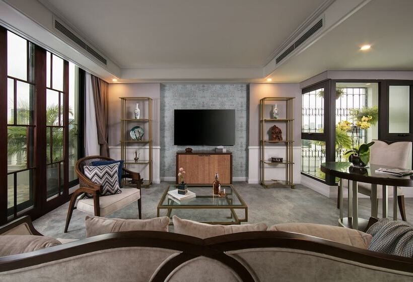 سوئیت پرزیدنت, The Oriental Jade