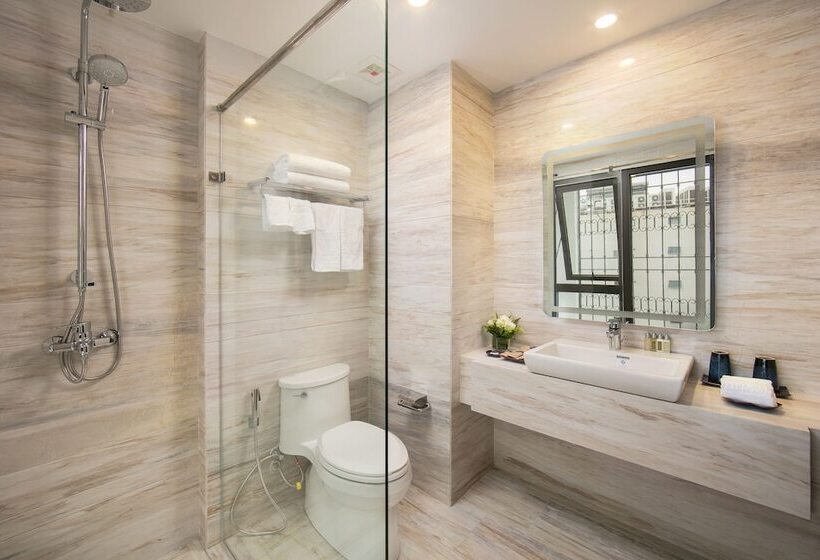 اتاق استاندارد تودرتو, The Oriental Jade