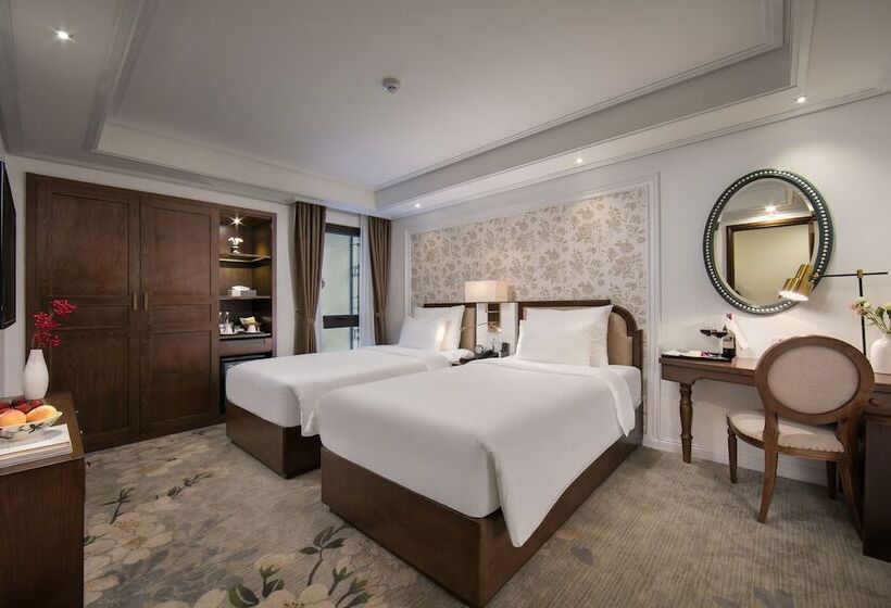 اتاق استاندارد تودرتو, The Oriental Jade