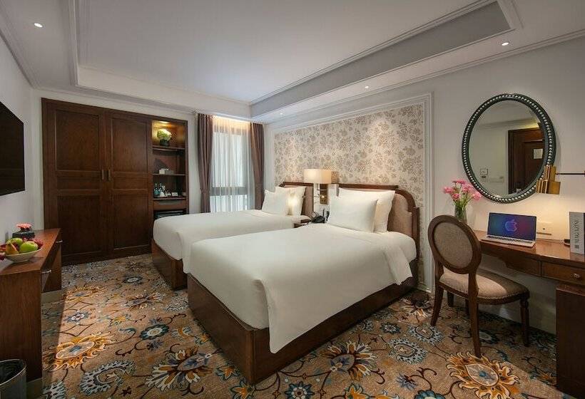 اتاق استاندارد تودرتو, The Oriental Jade