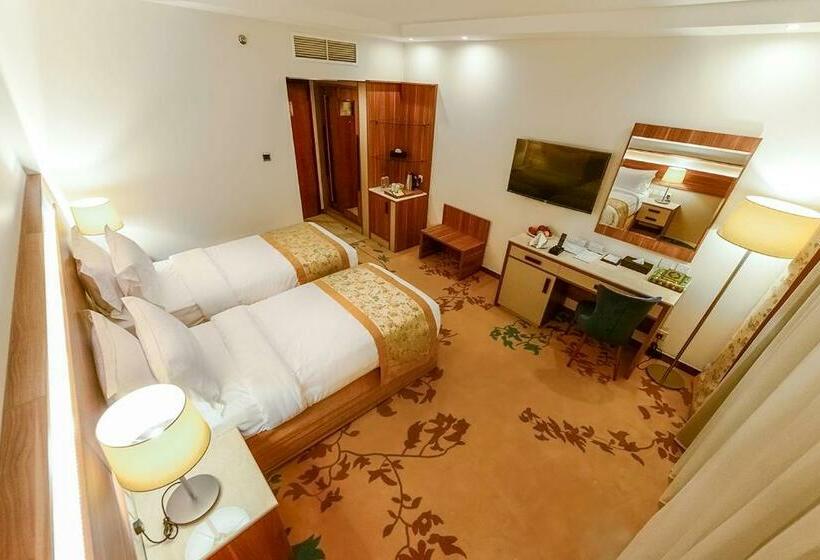 Ekonomik Oda, Le Bosphorus Hotel   Waqf Safi