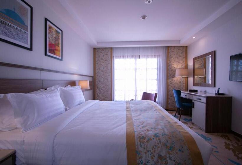 اتاق استاندارد با تخت بزرگ, Le Bosphorus Hotel   Waqf Safi