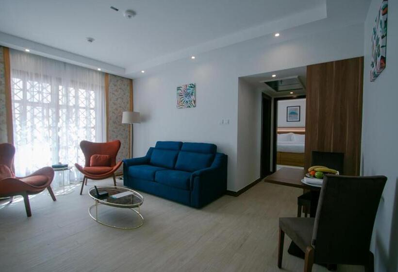 سوئیت پرزیدنت, Le Bosphorus Hotel   Waqf Safi