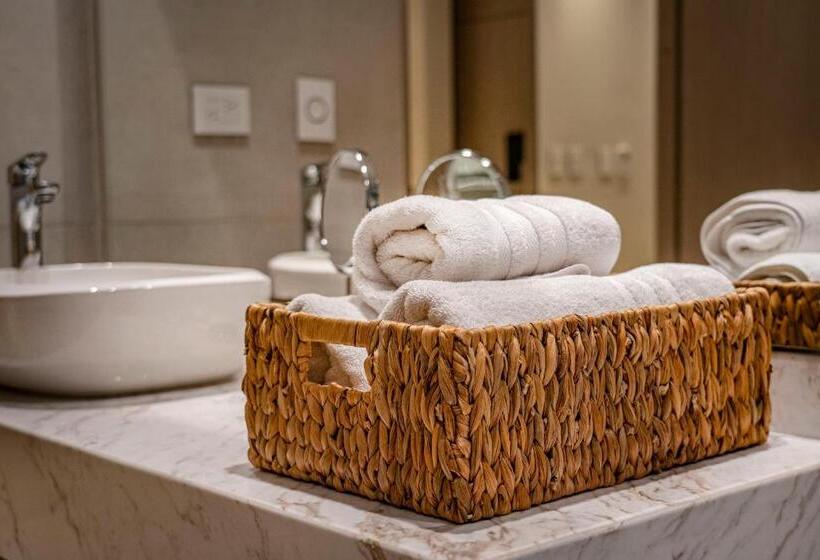 디럭스 룸 킹사이즈 침대, Alko Hotel Cotona