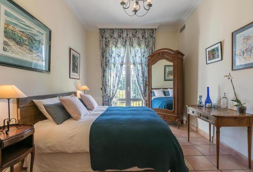 Номер Стандарт, Hacienda Las Tres Niñas