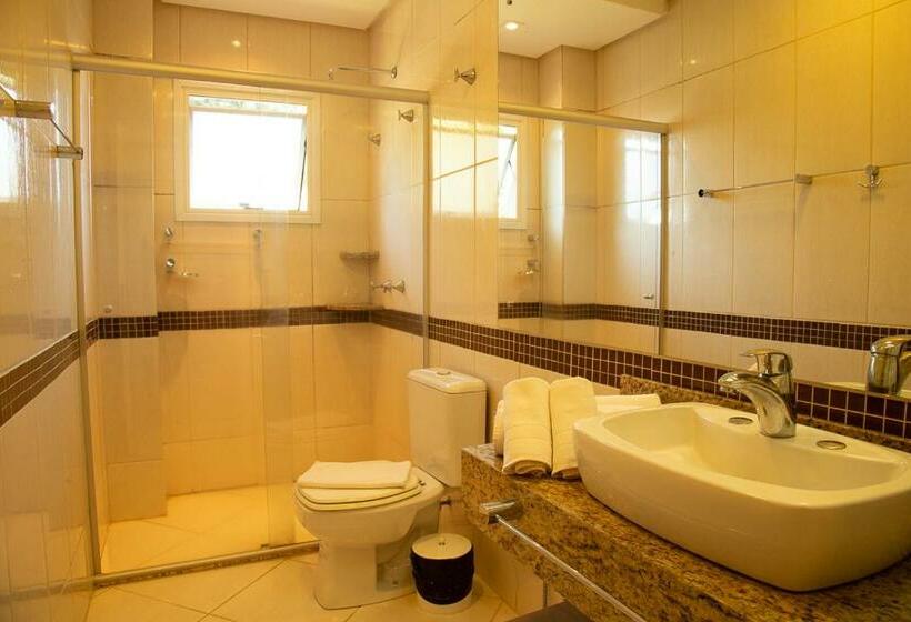 غرفة سوبيريور رباعية, Dona Adelia Hotel E Restaurante