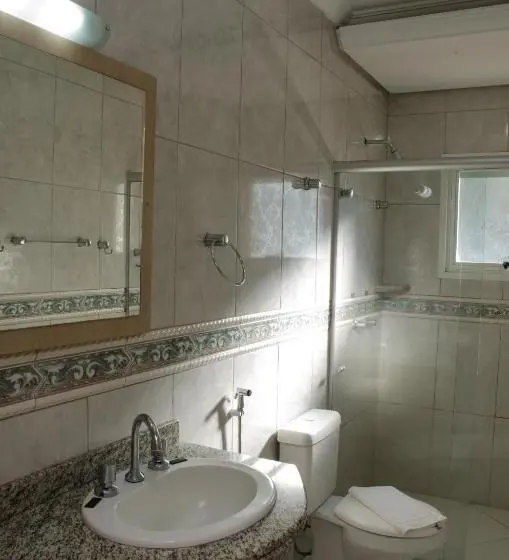 デラックストリプルルーム, Dona Adelia Hotel E Restaurante
