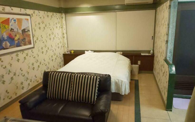 スタンダードルーム, Oasis