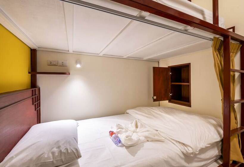 Cama em Quarto Compartilhado, Scala Hostel