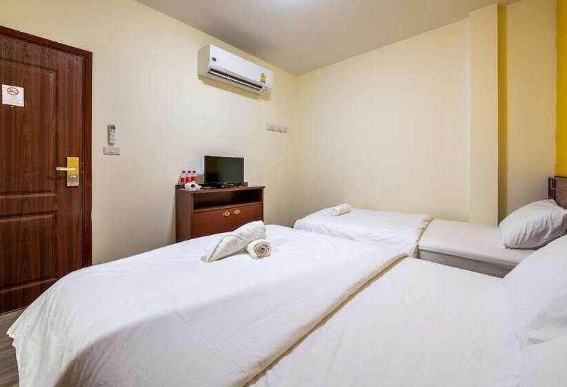 اتاق خانوادگی, Scala Hostel