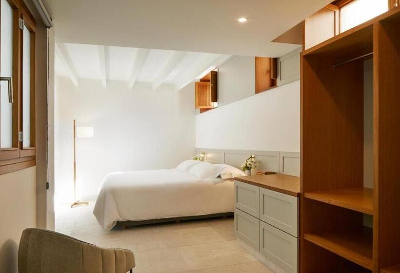 جناح, Vila Damunt