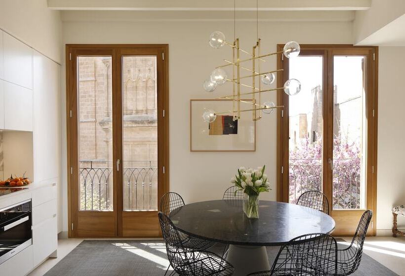 جناح, Vila Damunt