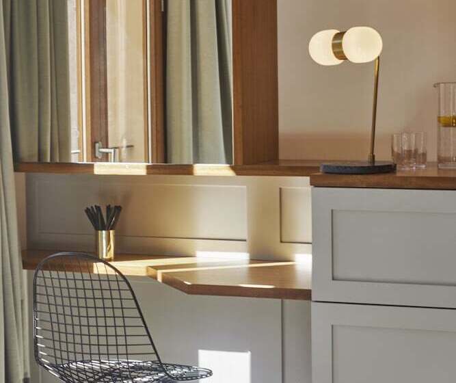 جناح, Vila Damunt