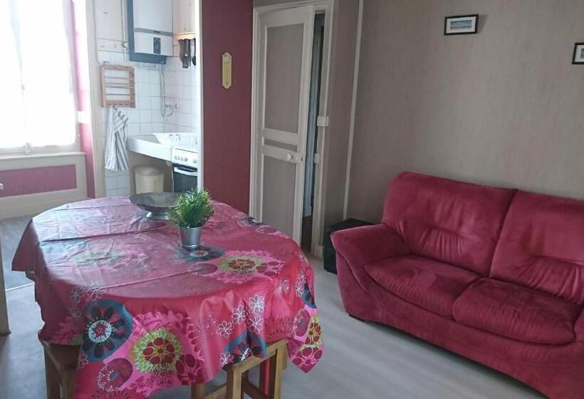 家庭间, Joyeux Reveil