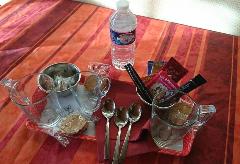 家庭间, Joyeux Reveil