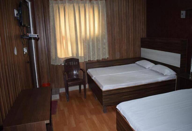 Classic Quadruple Occupancy Room, Hare Rama