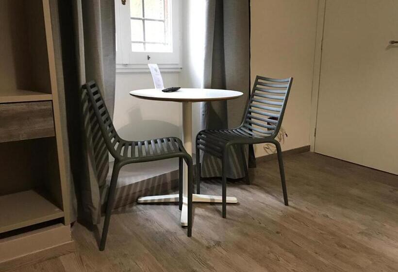 スーペリアールーム, Borgonove