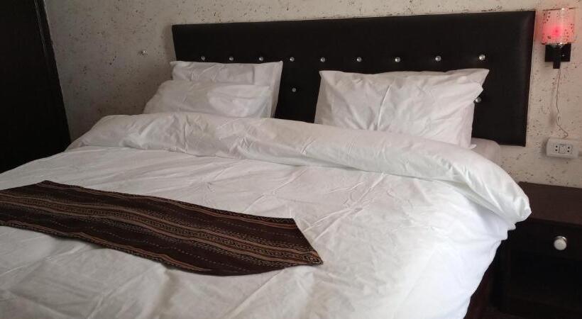 اتاق اکونومی, Al Midan